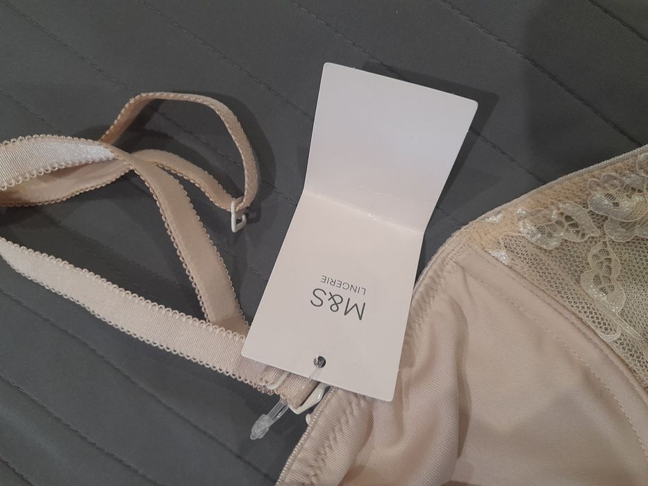 Бюстгалтер фірмовий новий 80B