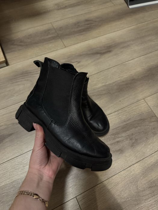 шкіряні челсі 36 розмір(23,5устілка)