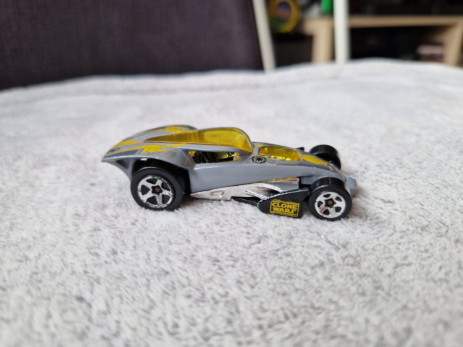Hot Wheels STAR WARS the clone/ wojny Klonów Brytalistic