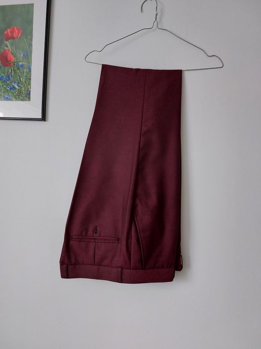 Garnitur męski bordowy