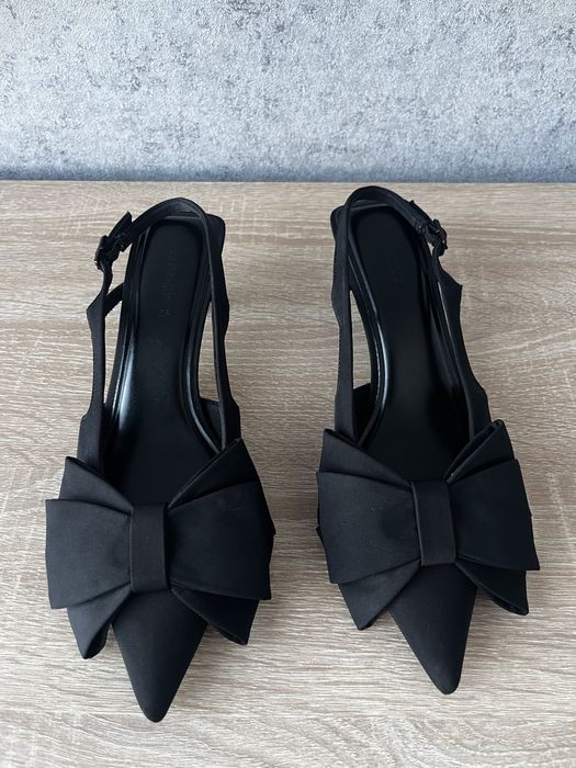 Взуття,Stradivarius ,стан ідеальний