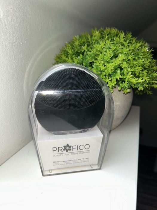 Szczotka soniczna do czyszczenia twarzy