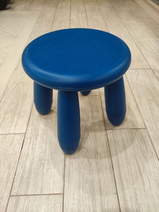 Дитячі табурет IKEA mammut синій.