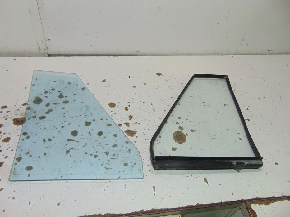 Toyota vidros triangulares