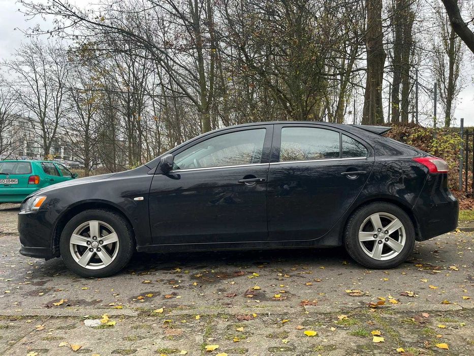 Mitsubishi Lancer Sportback 1.8 Invite Gdańsk Śródmieście • OLX.pl