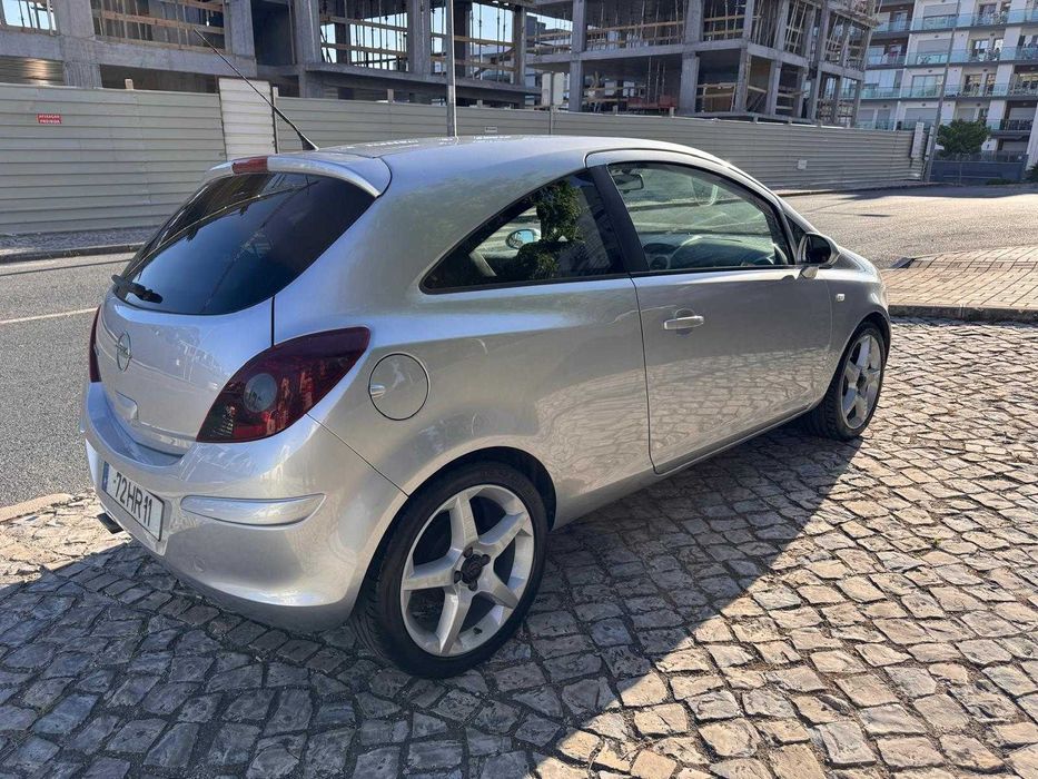 Opel Corsa D 1.2 GTC | 114.000 | Nacional | Desde 58€/MÊS