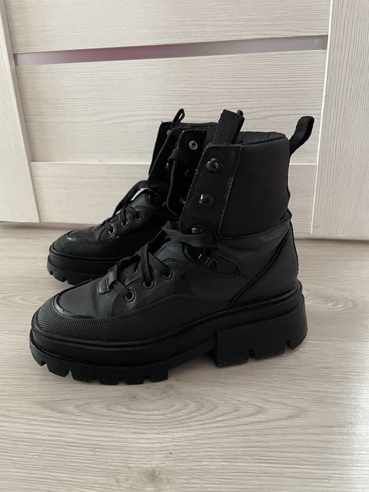 Черевики ZARA жіночі 36