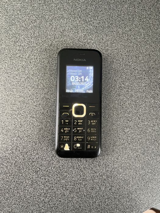 Кнопочний телефон Nokia