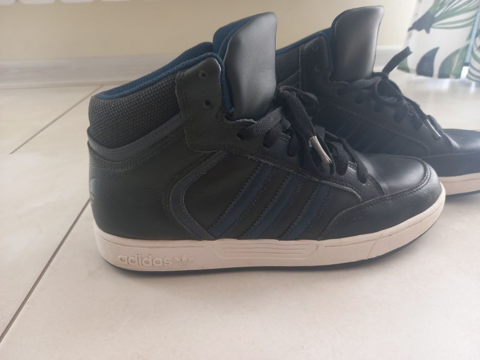Buty Adidas za kostkę Buty Varial Mid J BY4085 Cblack/Conavy/Dgsogr
