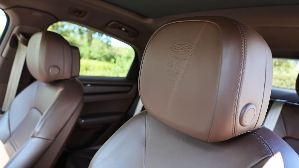 Porsche Cayenne Coupé E-Hybrid Platinum Edition