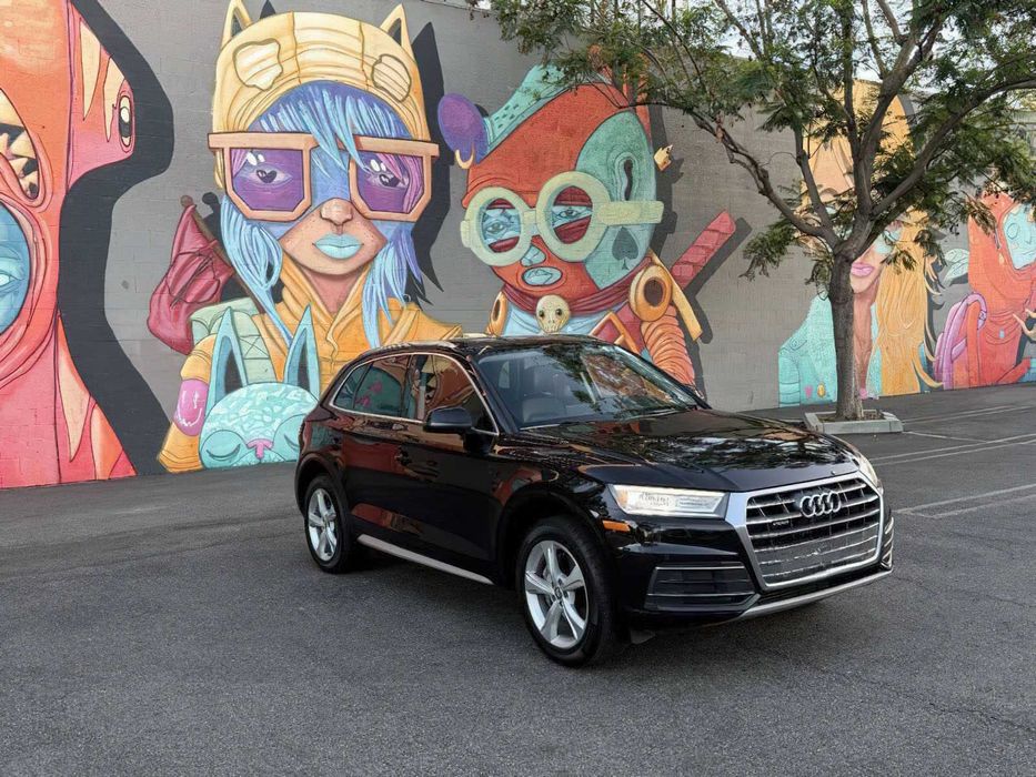 Audi Q5 quattro Titanium Premium 45 TFSI