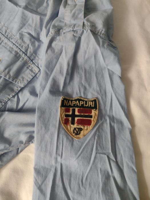 Nowa koszula z długim rękawem