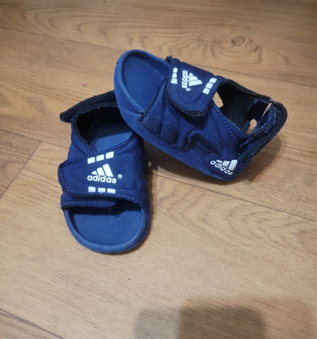 Босоніжки  Adidas p.19