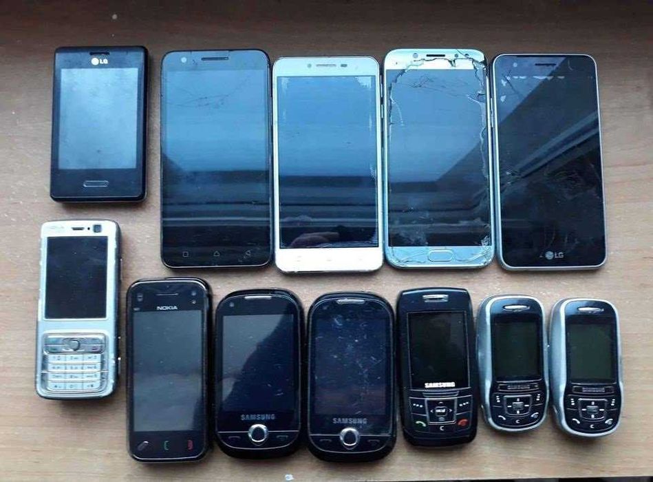 Zestaw komórek Samsung , Nokia, Lenovo