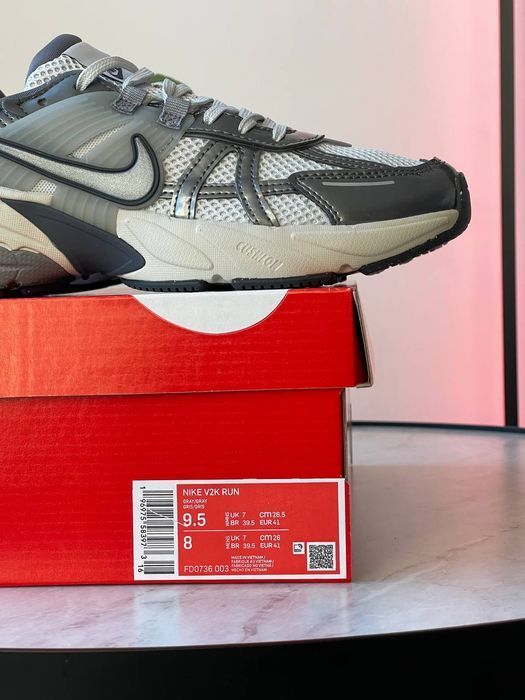 Кросівки Кроссовки Nike V2K Run Pure Platinum Wolf Grey повсякденні