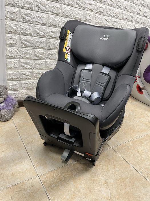 Автокрісло Britax Römer DUALFIX iSENSE Група 0+/1 (0-18 кг) бу