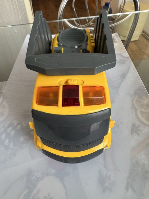 Машинка Самосвал Silverlit на радиоуправлении