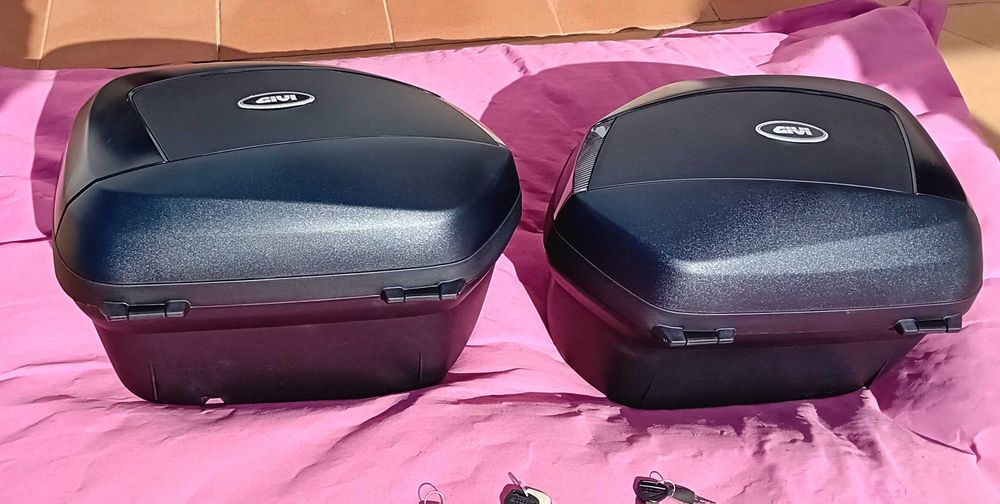 Malas Laterais GIVI V35 Tech Monokey
