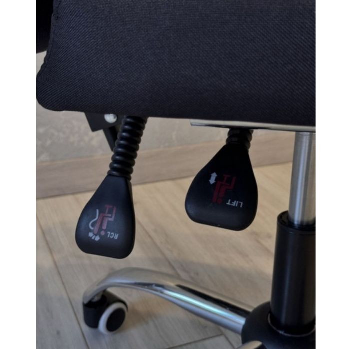 ОФІСНЕ КРІСЛО нове ‼️ з підставкою новое офисное кресло