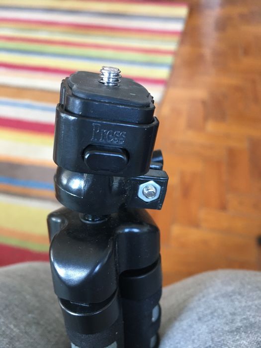 Mini Tripod with 27 cm64409499424131127