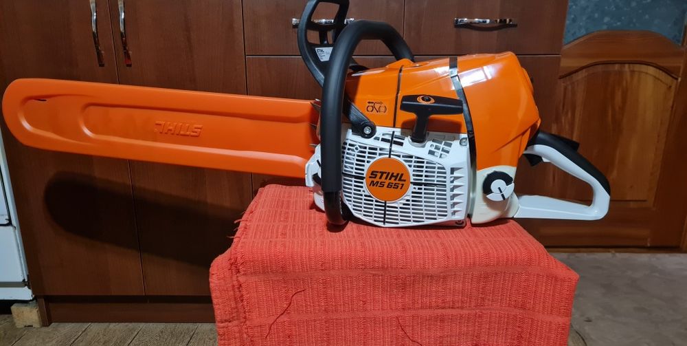 Нова бензопила Stihl MS 651 (Німеччина)