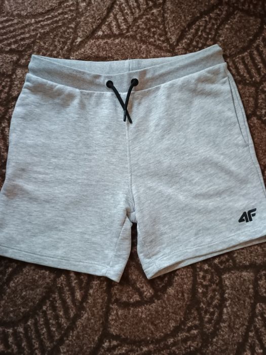 Spodenki młodzieżowe 4F 152