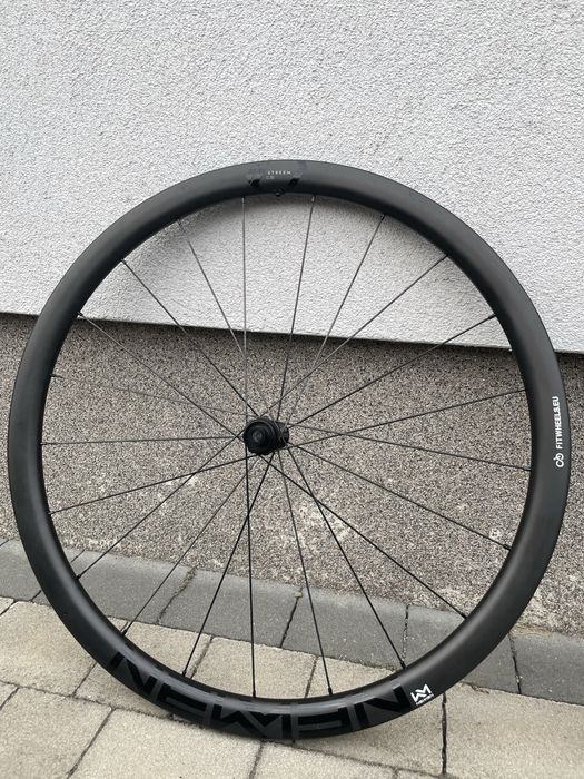 Nowe Koła karbonowe Newmen Streem C.35/C.38 CL  1210g