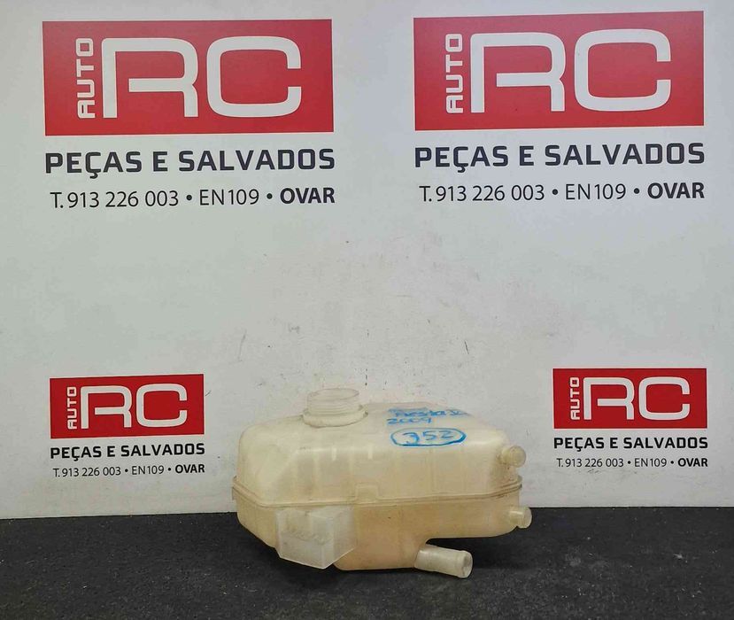 Reservatório / Depósito da Água / Líquido de Refrigeração FORD FIESTA VI (CB1, CCN) ano 2009