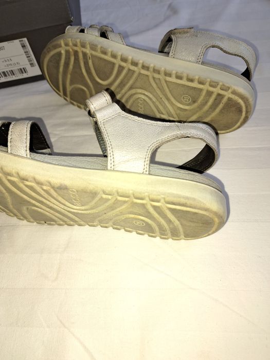 Roz. 35 sandały ECCO białe
