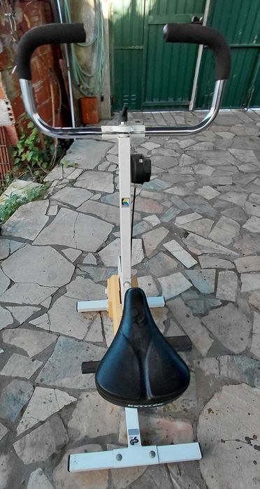Bicicleta estática. Usada mas funcional