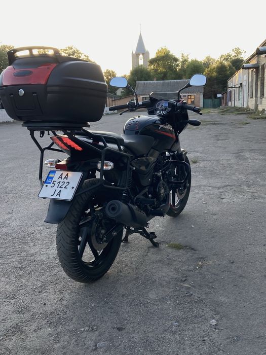 Мотоцикл Bajaj pulsar 180 Dts-i