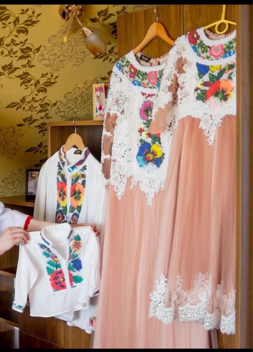 Вишиванки фемелі лук