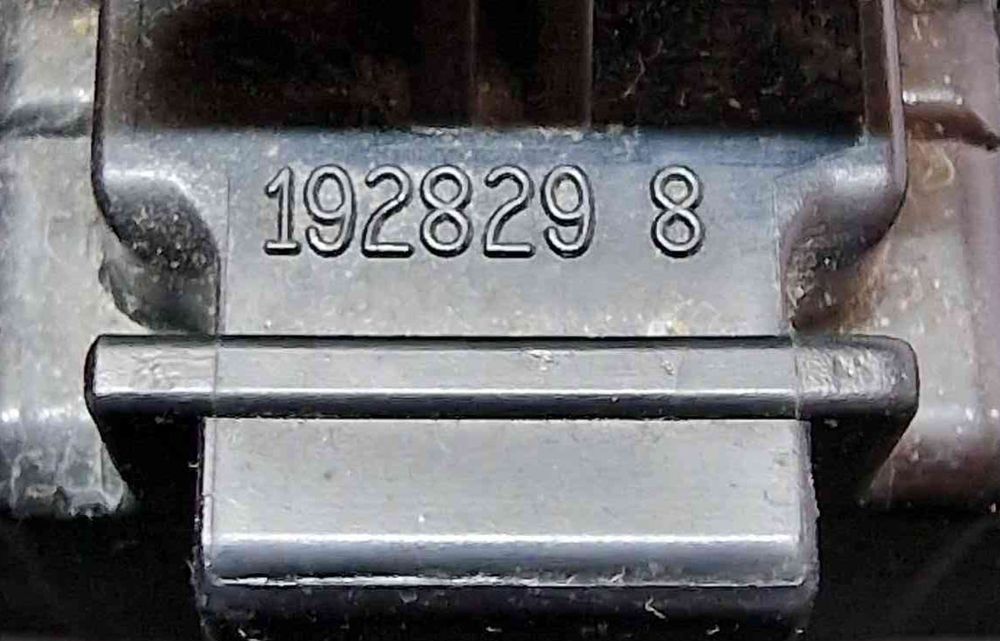 Comando / Botão / Interruptor Vidros Frente Direito 1928298 - TOYOTA YARIS
