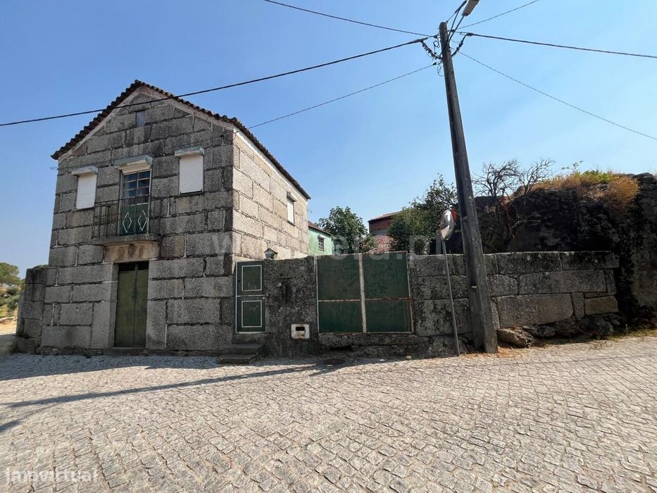 Moradia T3 / Seia, Travancinha