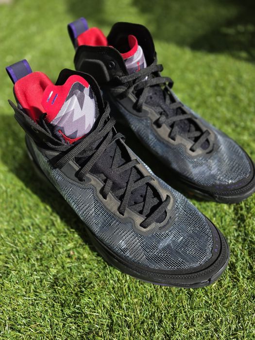 Buty AIR JORDAN  XXXVII rozm.45,5