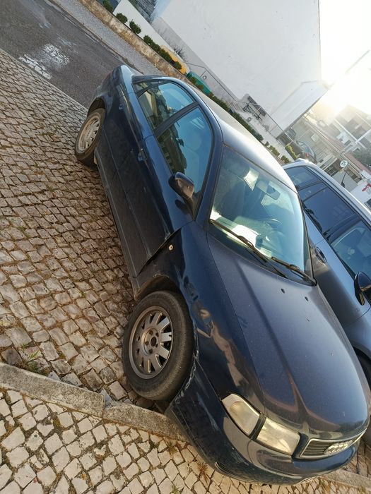 Audi a 4 para peças ou arranjo