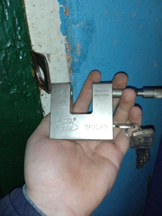 Замки амбарні 2 штуки