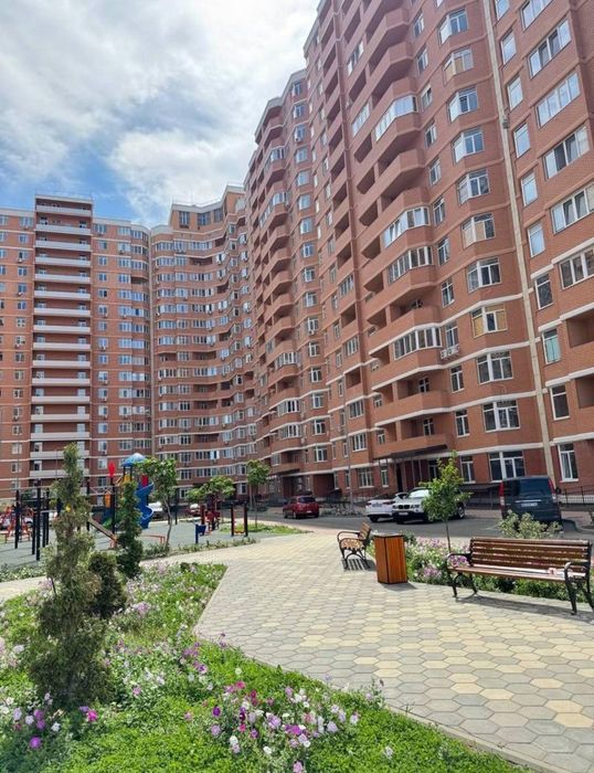 Ликвид!  "Реал Парк" Продам нежилое помещение 90 кв.м. Цоколь с окнами