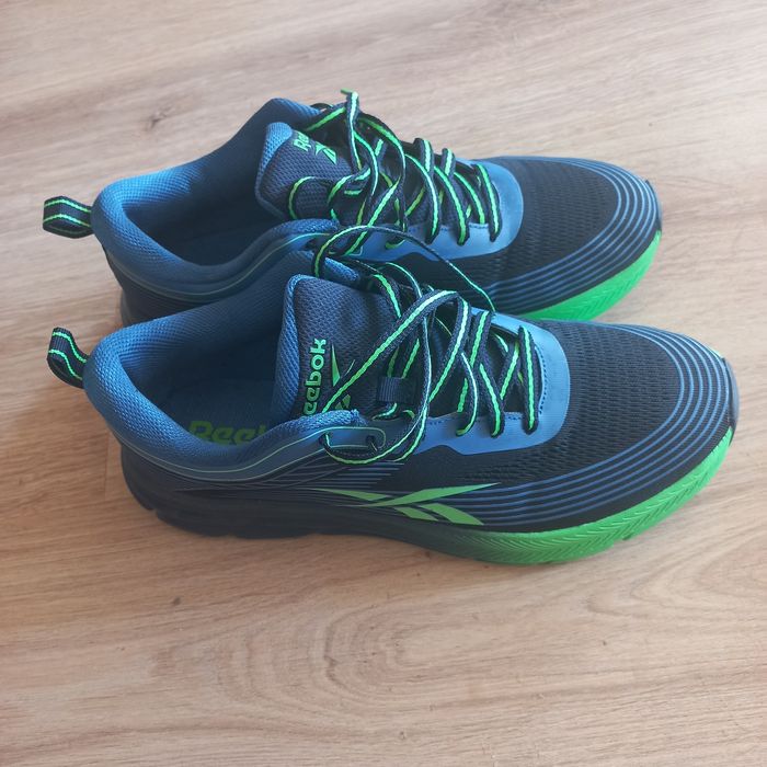 Кроссовки  Reebok Road Strider