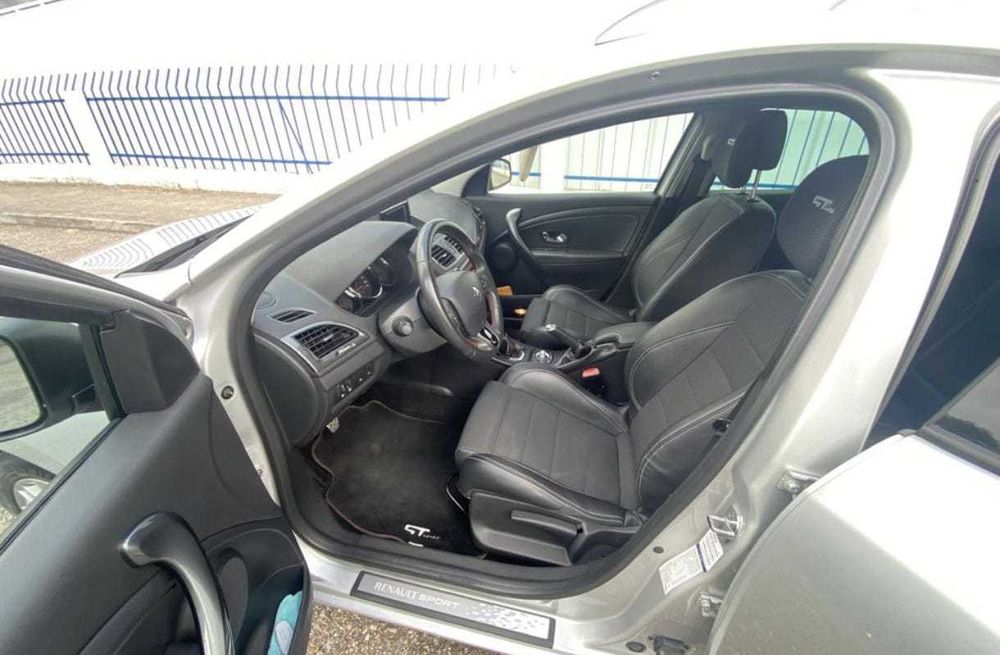 RENAULT MEGANE III 1.5 DCI 110CV excelente estado de uso