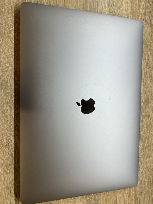 MacBook Pro 16' 2019 A2141 /i7 6-Core/16Gb RAM/512Gb SSD/4Gb GPU