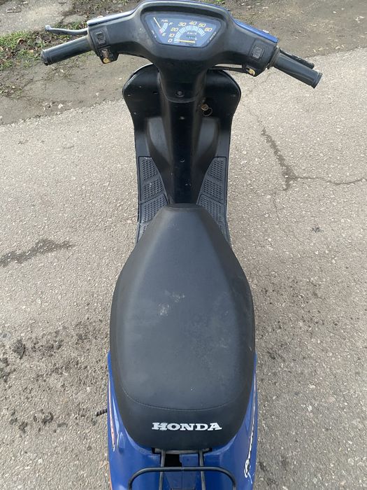 Продам мопед хонда дио 18