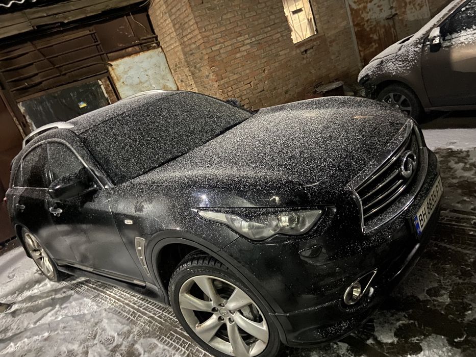 Крыло Infiniti Qx70  FX37 Fx50  FX35  QX30 s