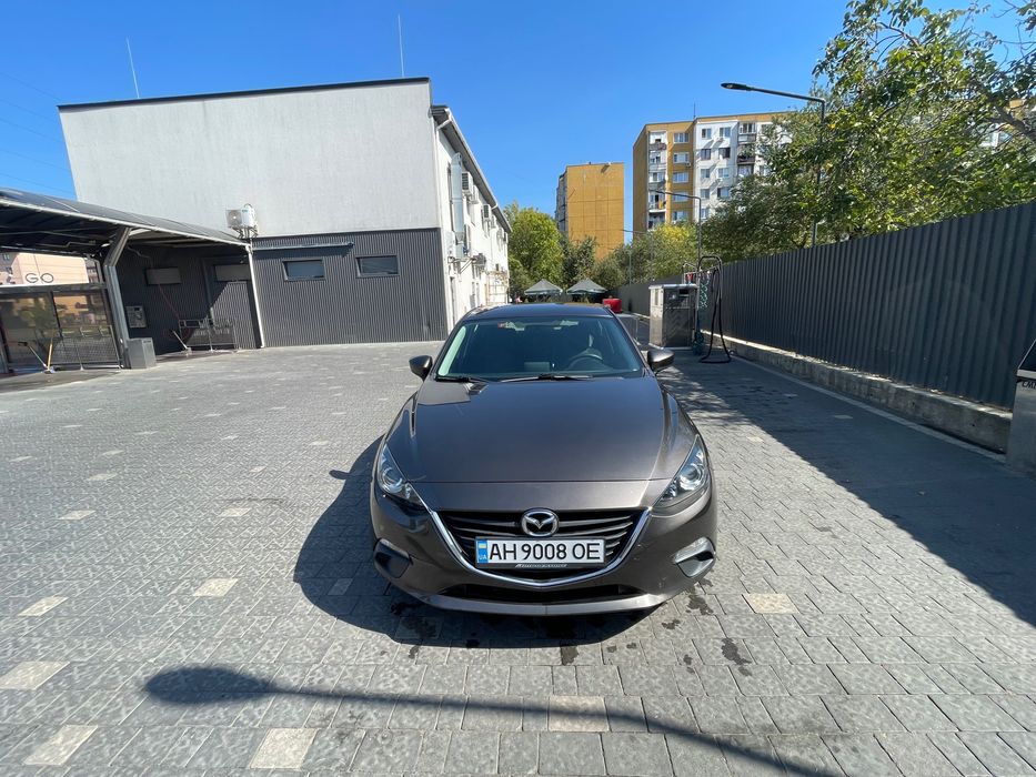 Легковий автомобіль