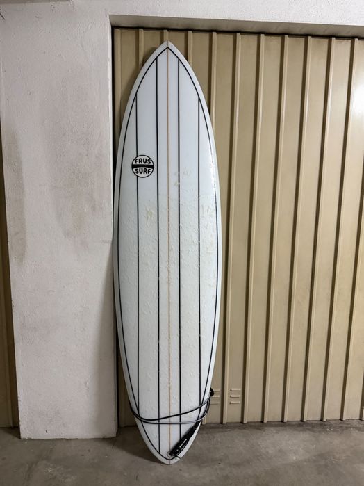 Prancha de surf FrusSurf Hutsa 6'10'' x 22 1/2'' x 3 1/4'' Volumen: 53,9 litros