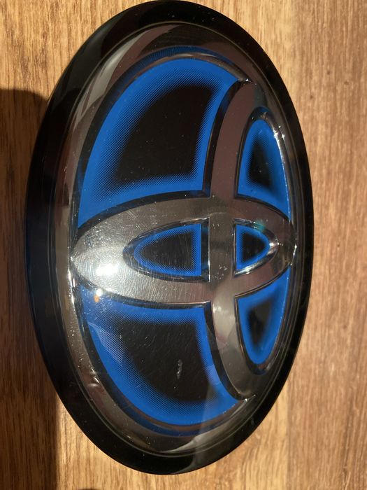 Emblemat Toyota Rav4 V 2018-Logo pod radar