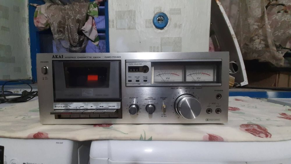 Касетная дека Akai  GXC-704 D