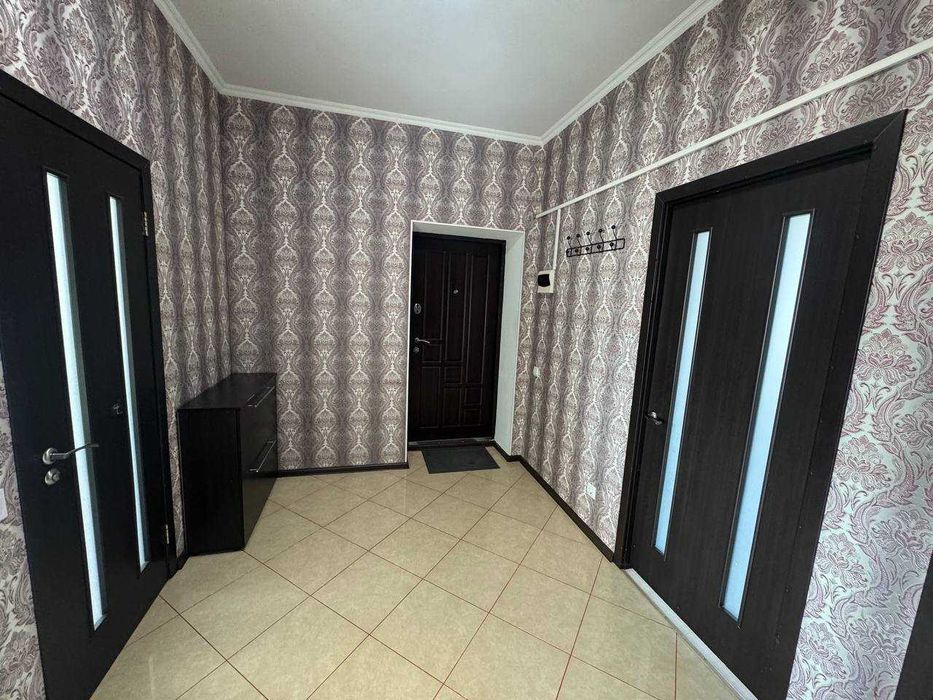 2-х кім Квартира в приватномку секторі 70м  і земля Хотів/Теремки