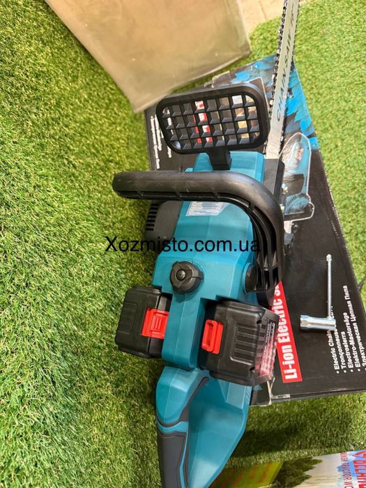 Акумуляторна ланцюгова пилка Makita DUC CS-4002 (48V, 6Ah)