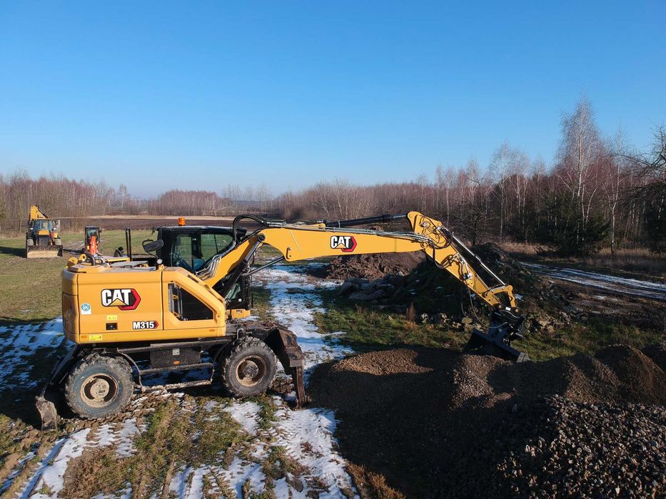 Równanie terenu, budowa dróg dojazdowych, odwodnienia CAT M315